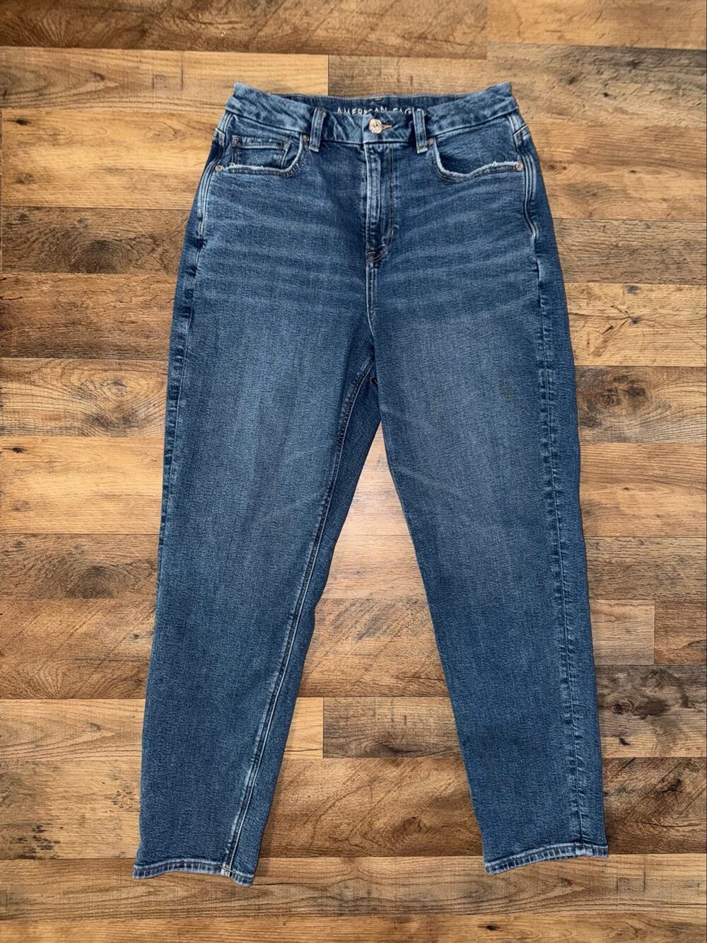 American Eagle Outfitters Women’s Skinny Jeans in Dark Blue Wash